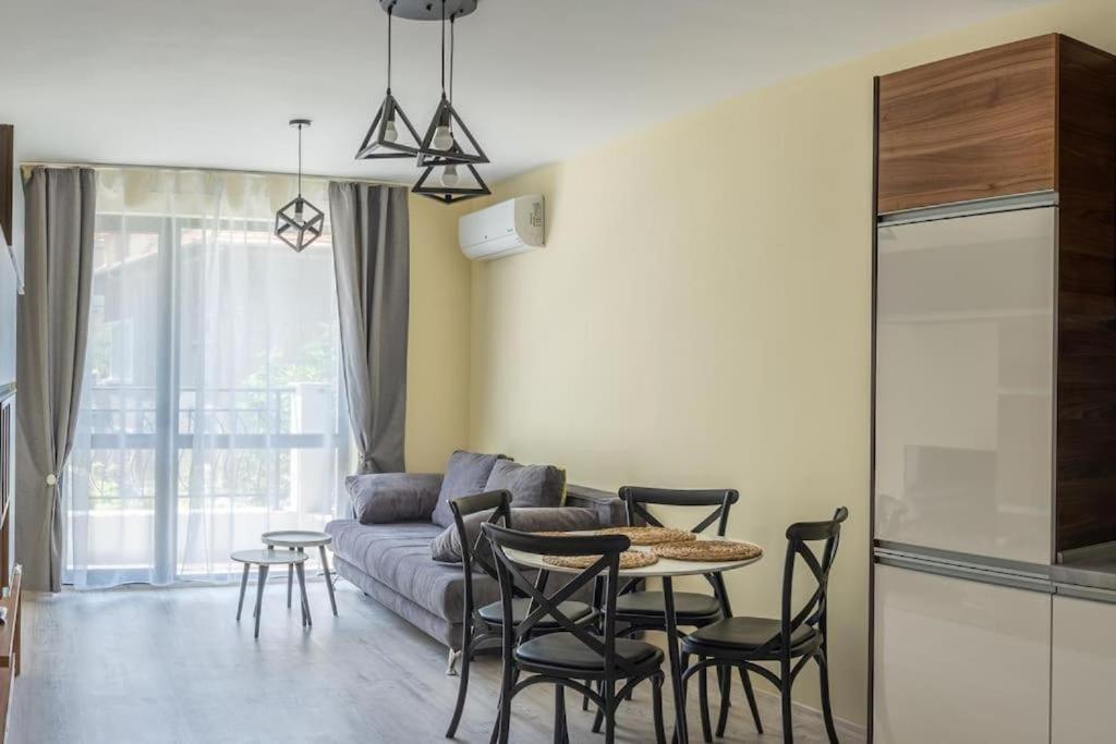 La Familia Apartments Varna Eksteriør bilde