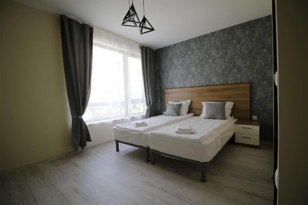 La Familia Apartments Varna Eksteriør bilde