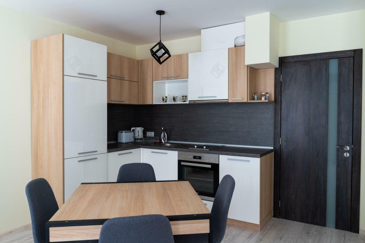 La Familia Apartments Varna Eksteriør bilde