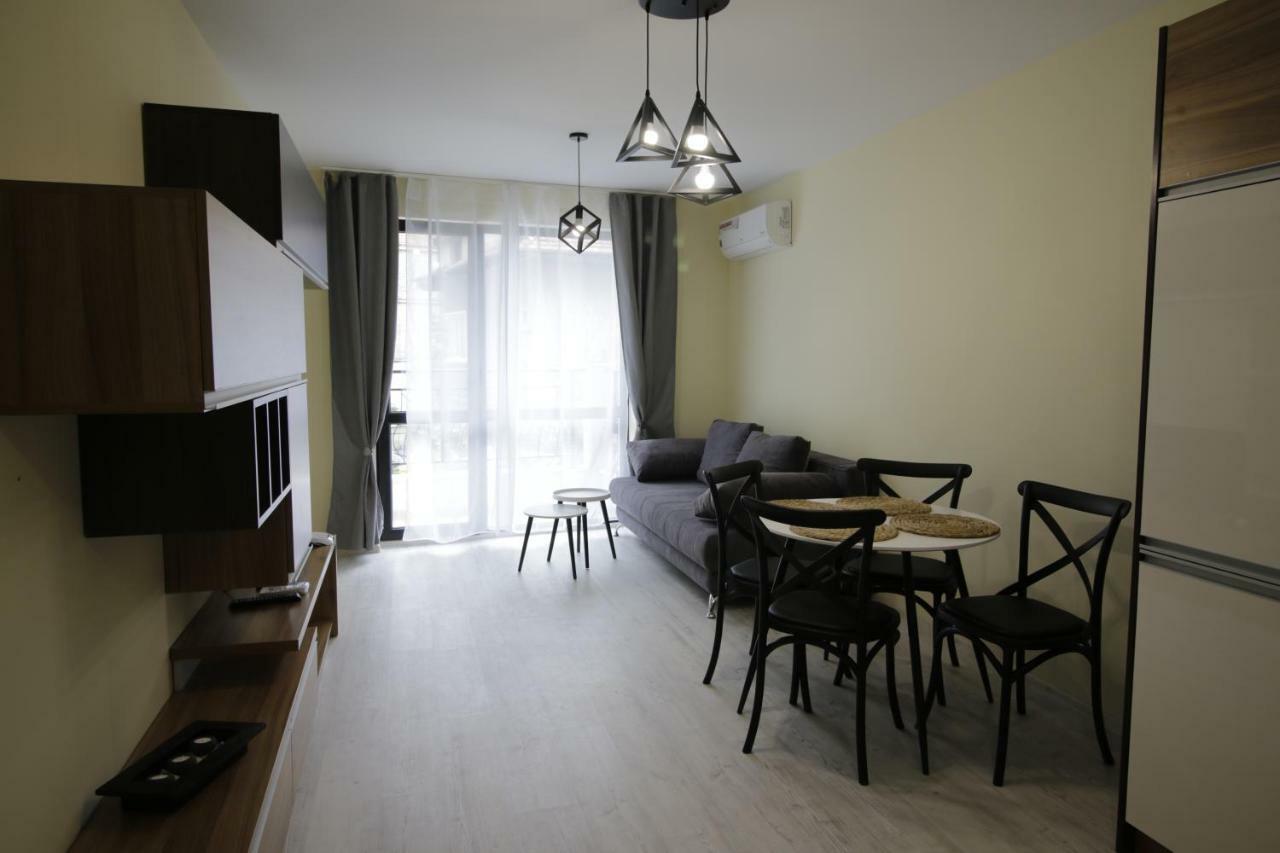 La Familia Apartments Varna Eksteriør bilde